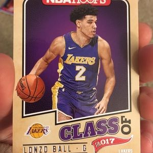 NBA BASKETBALL CARDS (RARE)